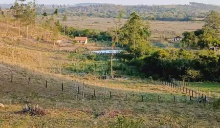 Sítio para Venda em Silva Jardim, Mato Alto, 2 dormitórios, 1 banheiro