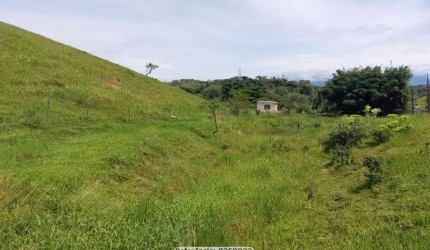 Sítio para Venda em Cachoeiras de Macacu, Papucaia, 1 dormitório, 1 banheiro