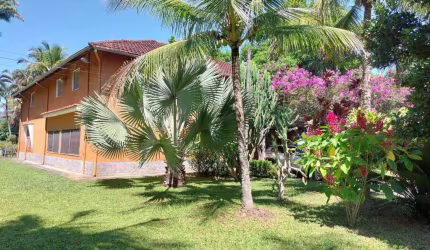 Sítio para Venda em Cachoeiras de Macacu, Papucaia, 7 dormitórios, 3 suítes, 2 banheiros, 3 vagas