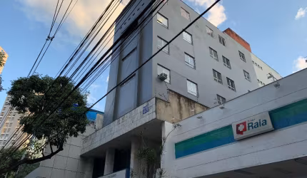 Alugo Predio COMERCIAL inteiro com 1.150m2 Área Útil na Av Prudente de Moraes 890