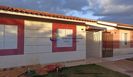 Casa em condomínio fechado com 3 quartos à venda na Rua Atílio Prudente de Mello, Heimtal, Londrina, 70 m2 por R$ 200.000