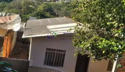 Casa com 3 quartos à venda na Rua Julian Navarro Gascon, Jardim Paris, Londrina, 100 m2 por R$ 180.000