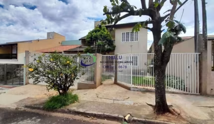 Casa com 3 quartos à venda na Rua Carolina Vendrame Vaz Primo, Jardim Continental, Londrina, 178 m2 por R$ 679.000