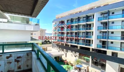 Amplo apartamento na praia do Forte