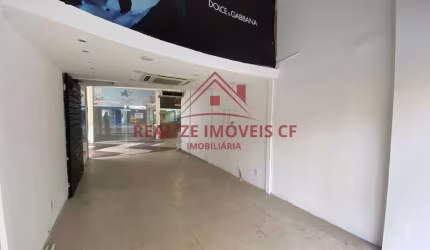 Loja com 27m² e giral no Centro de Cabo Frio.