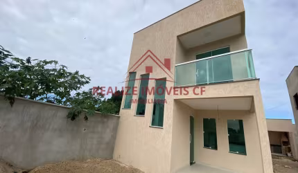 Casa duplex em condomínio em Cabo Frio!
