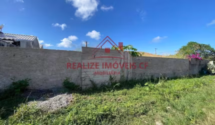 Terreno murado à venda com 420m² em Cabo Frio