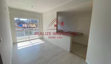Apartamento 02 quartos à 100 metros da Praia das Dunas no Braga!