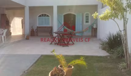 Casa térrea com 2 quartos na Praia do Foguete!!!