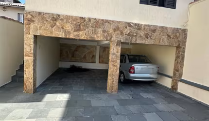 Excelente casa térrea assobrada no Jardim Santa Mônica