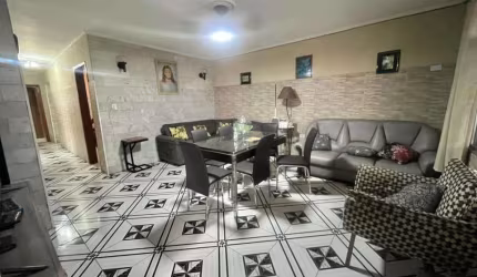 Casa com 3 quartos à venda na Dona Nina Faria, 100, Rádio Clube, Santos por R$ 499.000
