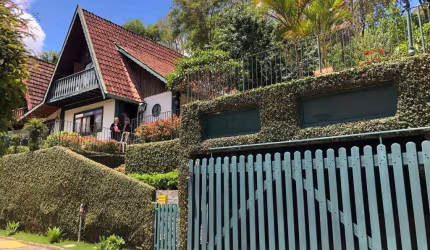 Apartamento com 3 quartos à venda na das Paineiras, 11, Itaipava, Petrópolis por R$ 870.000