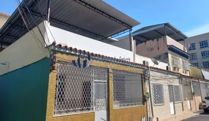 Casa a venda em Rio de Janeiro, bairro Cascadura