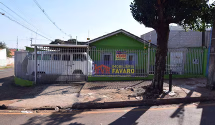 Casa com 3 dormitórios à venda, 150 m² por R$ 380.000,00 - Conjunto Parigot de Souza 1 - Londrina/PR