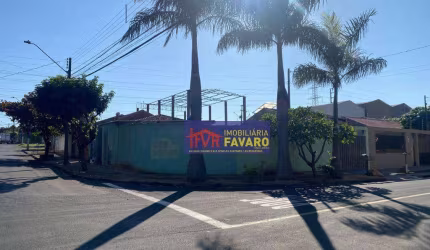 Esquina com duas Casas com 4 dormitórios à venda, 200 m² por R$ 350.000 - Jardim Paraty