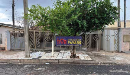 Maria Cecilia: Casa com 2 dormitórios, sendo um suite.  à venda, 100 m² por R$ 240.000,00
