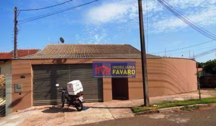 Casa com 3 dormitórios à venda, 70 m² por R$ 330.000 - Conjunto Habitacional Champagnat - Londrina/PR