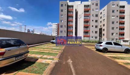 Apartamento com 2 dormitórios para alugar, 46 m² por R$ 1.100,00/mês - Perobinha - Londrina/PR