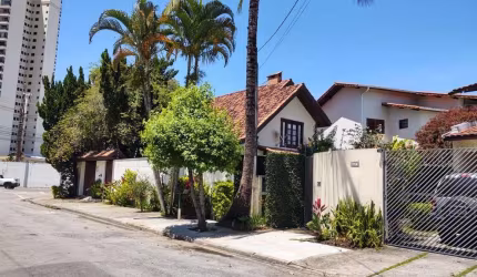 Casa para Venda em São José dos Campos, Jardim Esplanada, 5 dormitórios, 2 suítes, 4 banheiros, 4 vagas