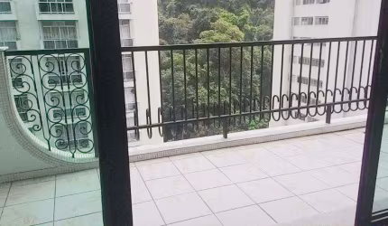 Praia de Pitangueiras - Local nobre - Ótimo lazer - Alto padrão - 2 vagas - Ampla varanda - 135 m² de área útil.