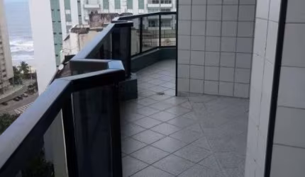 APARTAMENTO MOBILIADO PRÓXIMO À PRAIA