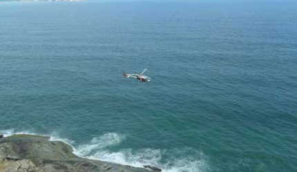 Praia de Pitangueiras, Sobre o Mar, Vista Espetacular para Todas as Praias, Alto Padrão, Lazer Total, Imperdível, 225 M Úteis.