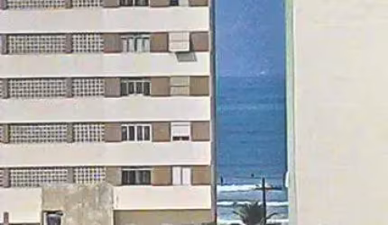 PITANGUEIRAS – UMA QUADRA DA PRAIA, EXCELETE APARTAMENTO COM VISTINHA MAR, ANDAR MEDIANO, CLARO E SUPER AREJADO, GARAGEM NO PRÉDIO DEMARCADA.