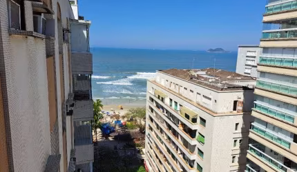 APARTAMENTO AMPLO COM 3 DORMITÓRIOS, 50 METROS DA PRAIA, COM VISTA PARA O MAR