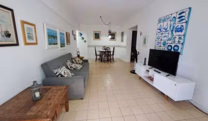 APARTAMENTO MOBILIADO COM 2 DORMITÓRIOS, PERTINHO DA PRAIA