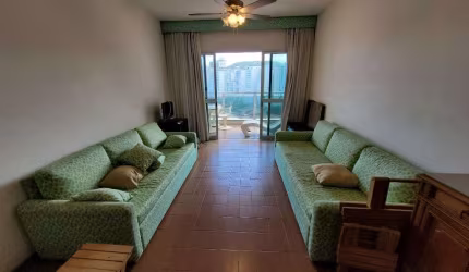 APARTAMENTO COM VISTA AO MAR, PÉ NA AREIA, LOCALIZAÇÃO PRIVILEGIADA.