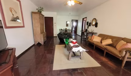 APARTAMENTO AMPLO COM 3 DORMITÓRIOS, SENDO 1 SUÍTE, AMPLO TERRAÇO, PRÉDIO COM PISCINA E CHURRAQUERIRA, 3 QUADRAS DA PRAIA DAS PITANGUEIRAS