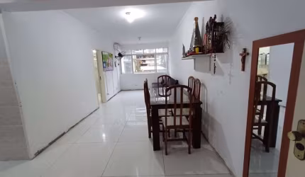 APARTAMENTO NO CENTRO DO GUARUJÁ COM 2 DORMITÓRIOS