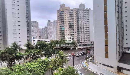 PITANGUEIRAS- NA CALÇADA DA PRAIA , LINDO E TOTALMENTE REFORMADO, GARAGM NO PRÉDIO.