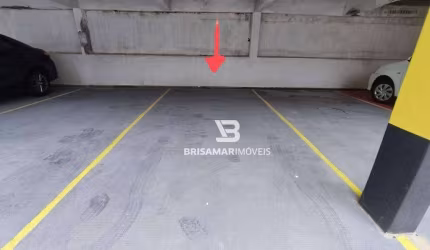 PITANGUEIRAS- GARAGEM DEMARCADA NO CALÇADÃO PRÓXIMO ´À FACULDADE DOM DOMÊMINICO.