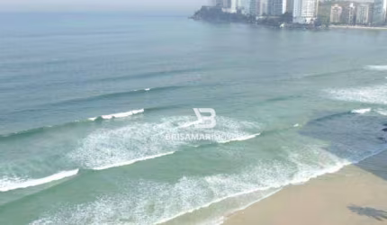 PITANGUEIRS- FRENTE TOTAL AO MAR , MARAVILHOSO APARTAMENTO TOTALMENTE REFORMADO , GARAGEM NO PRÉDIO.