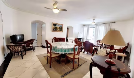 PITANGUEIRAS- UMA QUADRA DA PRAIA , LOCALIZAÇÃO ESPETACULAR , GARAGEM NO PRÉDIO, CHURRASQUEIRA