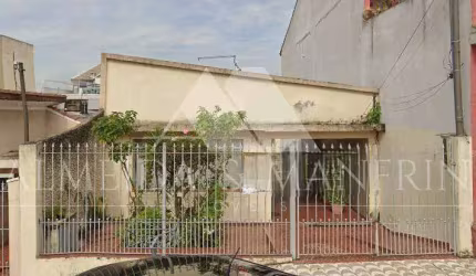Vende-se imóvel térreo composto por duas casas