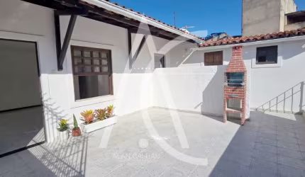 Apartamento 2/4 + dependencia, tipo cobertura com churrasqueira - Matatu