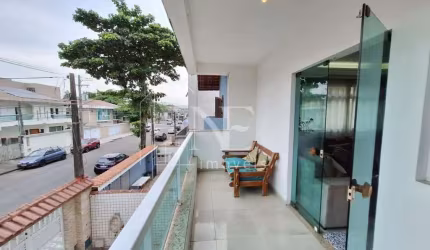 Casa Sobreposta para Venda em Santos, Estuário, 3 dormitórios, 3 suítes, 5 banheiros, 1 vaga
