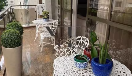 Apartamento para Venda em Santos, Gonzaga, 4 dormitórios, 2 suítes, 5 banheiros, 2 vagas