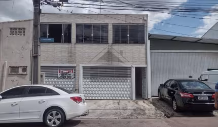 Casa com 3 quartos à venda na Rua Jose Prusak, Sítio Cercado, Curitiba, 300 m2 por R$ 850.000