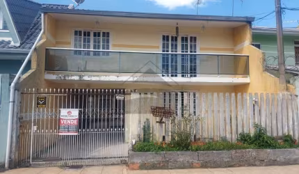 Sobrado à venda no Sítio Cercado - Curitiba