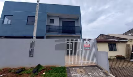Sobrado à Venda no Sítio Cercado