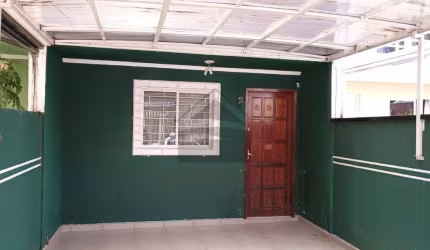 Sobrado à venda na Cidade Industrial - Curitiba