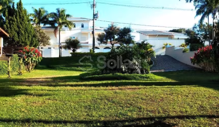 Terreno para comprar no condomínio Estância Marambaia em Vinhedo/SP.