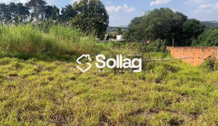 Terreno para compra no residencial Recanto dos Canjaranas em Vinhedo, interior de São Paulo.