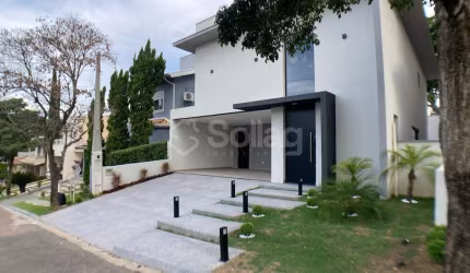 Casa para comprar em Vinhedo no Condominio Palmeiras, interior de São Paulo.