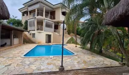 Casa a venda com 05 dormitórios - Condomínio Recanto Florido - Vinhedo/SP