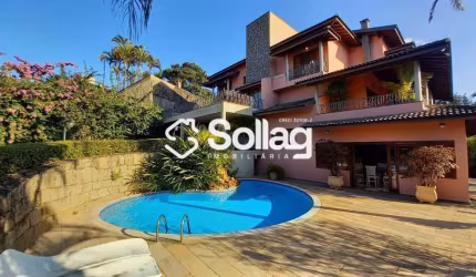 Casa para comprar no condomínio Marambaia em Vinhedo / SP