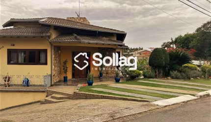 Casa para comprar no condomínio Marambaia em Vinhedo, interior de São Paulo